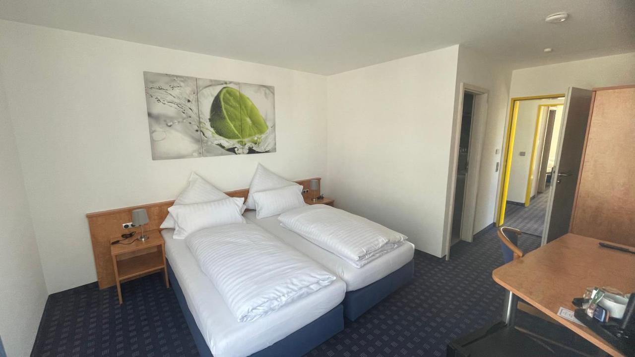 Krystall Hotel Filderstadt Eksteriør bilde